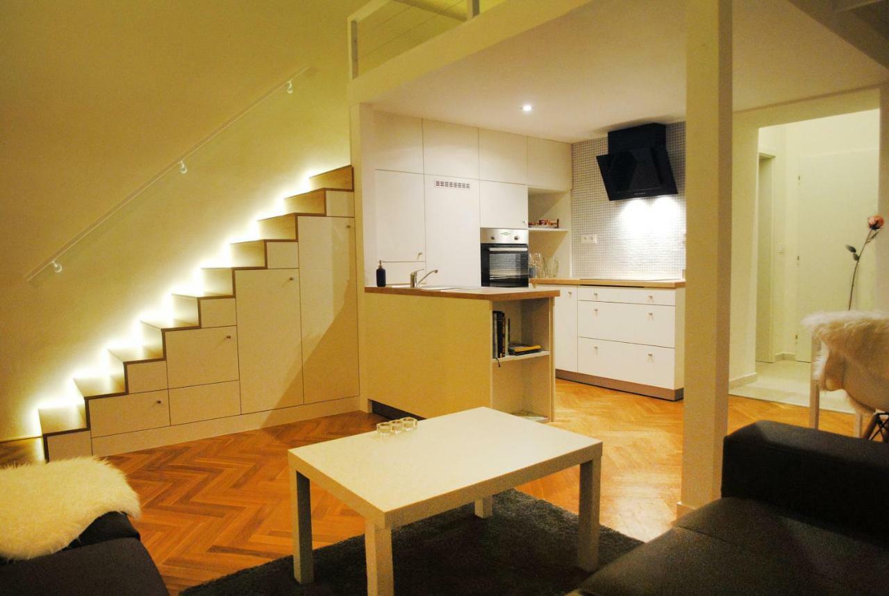Apartments Centre In Style 올로모우츠 외부 사진
